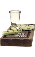 Goldene Tequila mit Gurke